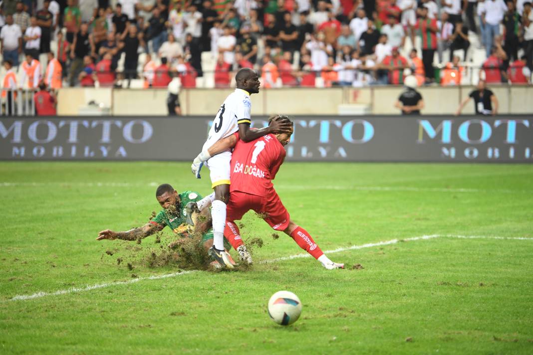 Fotoğraflarla Amedspor-İstanbulspor maçı 23