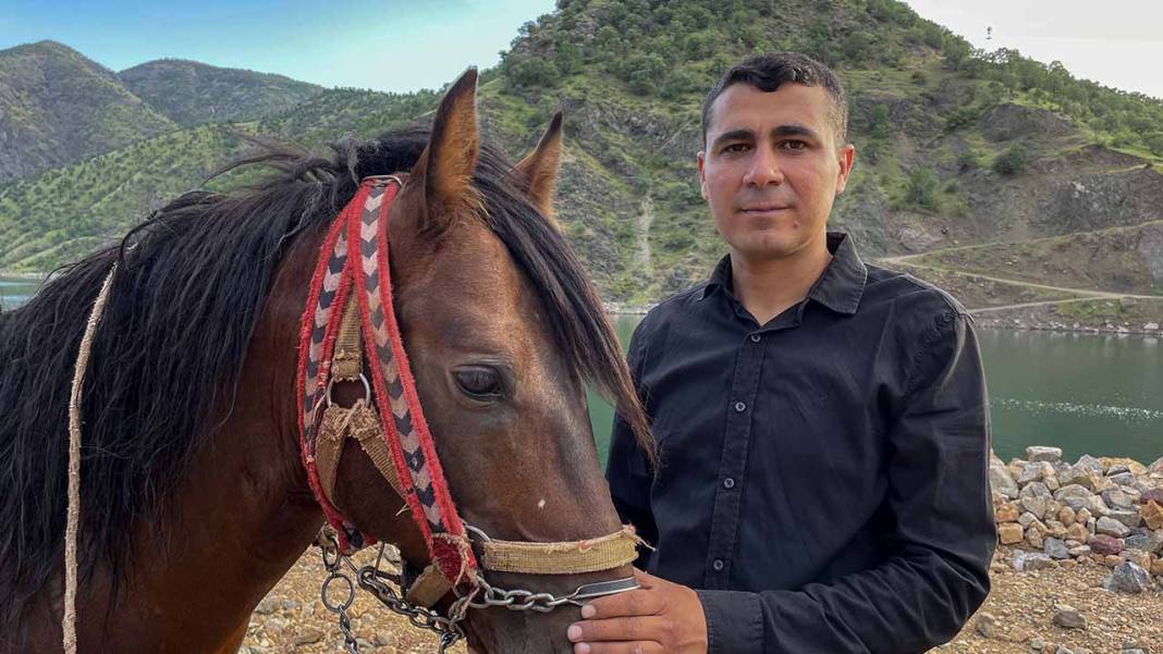 Diyarbakır’da ‘Hespê Rewan’lar yüzerek yarışa hazırlanıyor 2