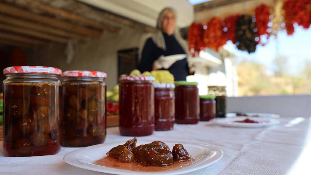 Diyarbakır’ın acısını şekerle birleştirdi: Siparişleri yetiştiremiyor 6