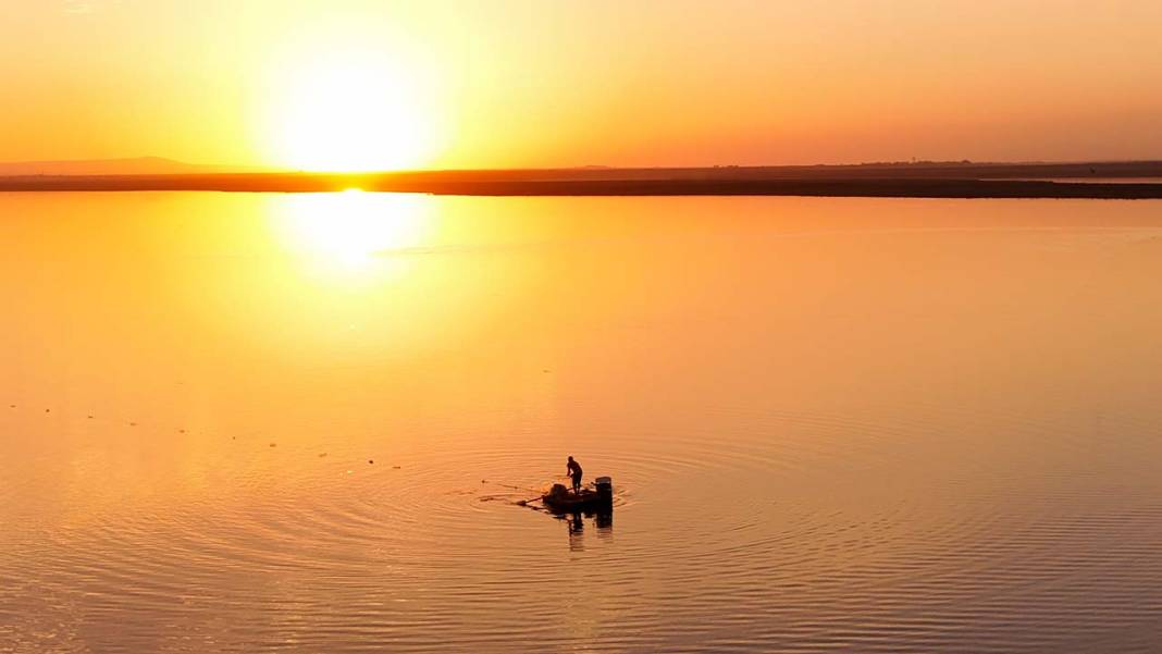 Diyarbakır Devegeçidi Çayı’nda günbatımında av 3