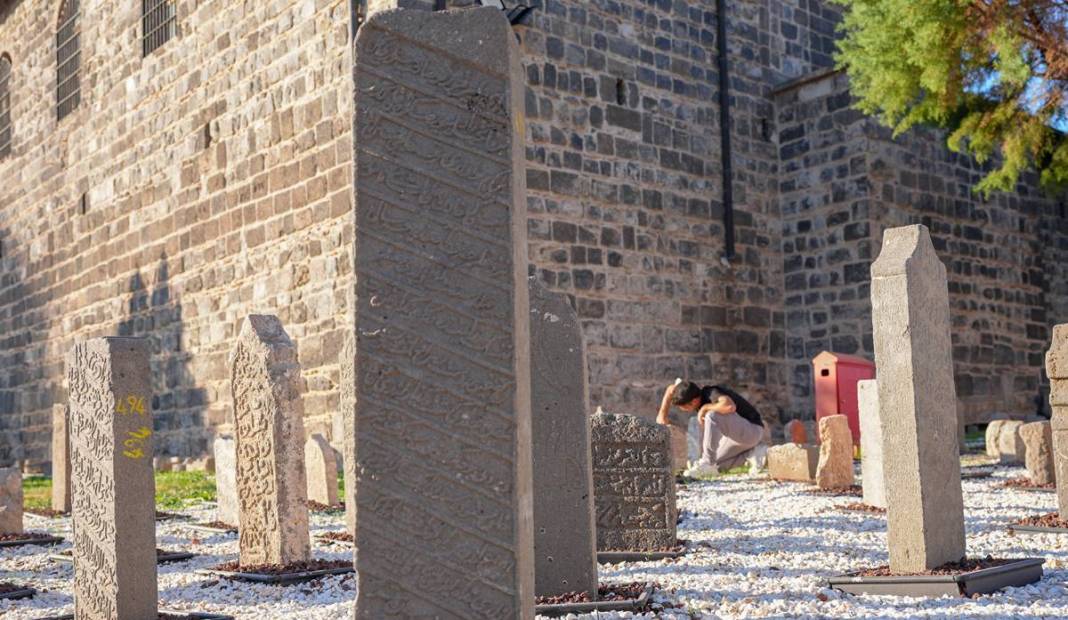 Diyarbakır'da binlerce yıllık mezar taşları ziyarete açıldı 4