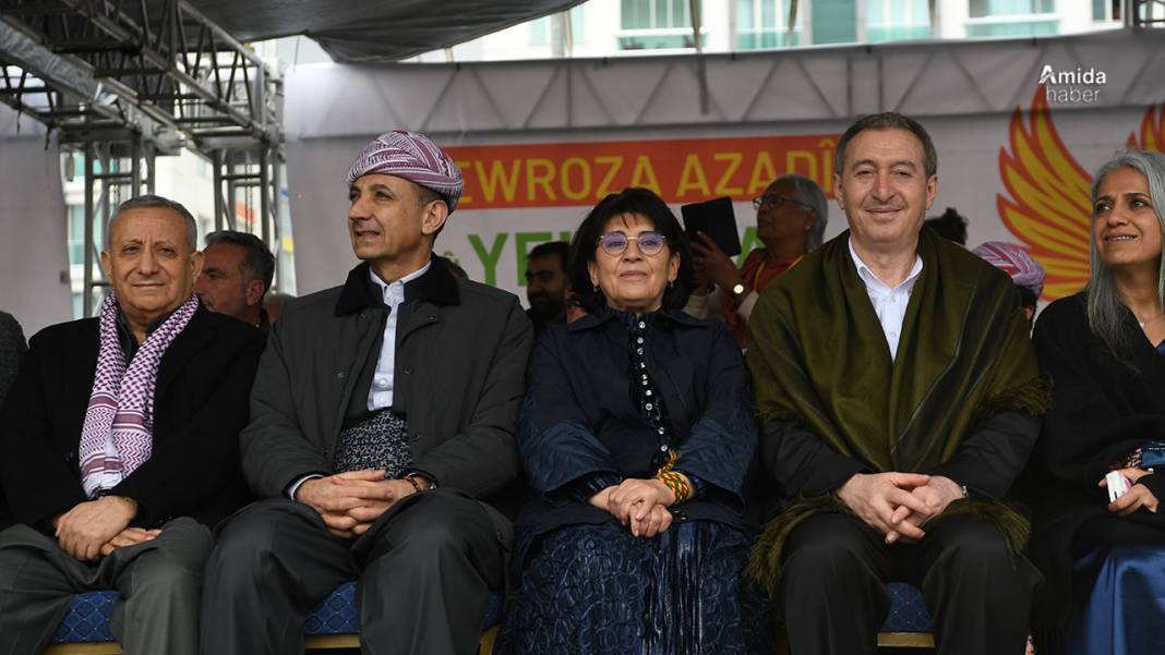 Kriz yok, mesaj net: Fotoğraflarla Diyarbakır Newroz'u 9