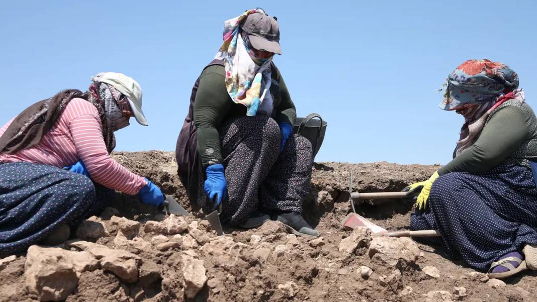 Diyarbakır’da 12 bin yıllık tarihe kazma vuruldu 5