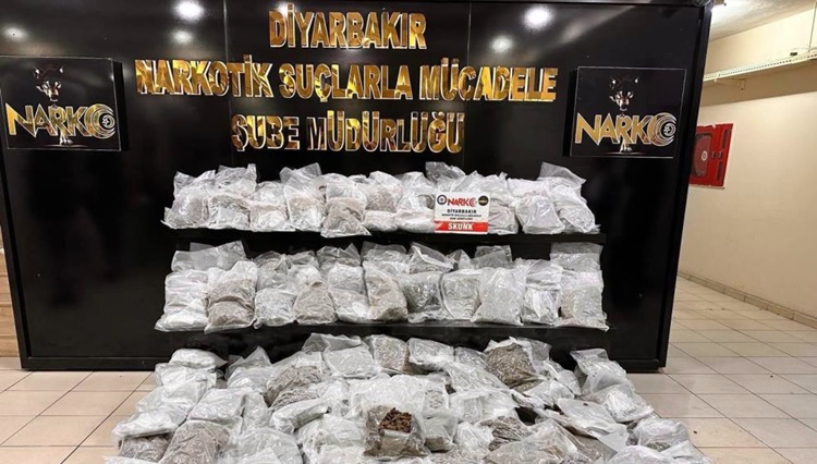 Diyarbakır’da ‘Narkoçelik-12’ operasyonu