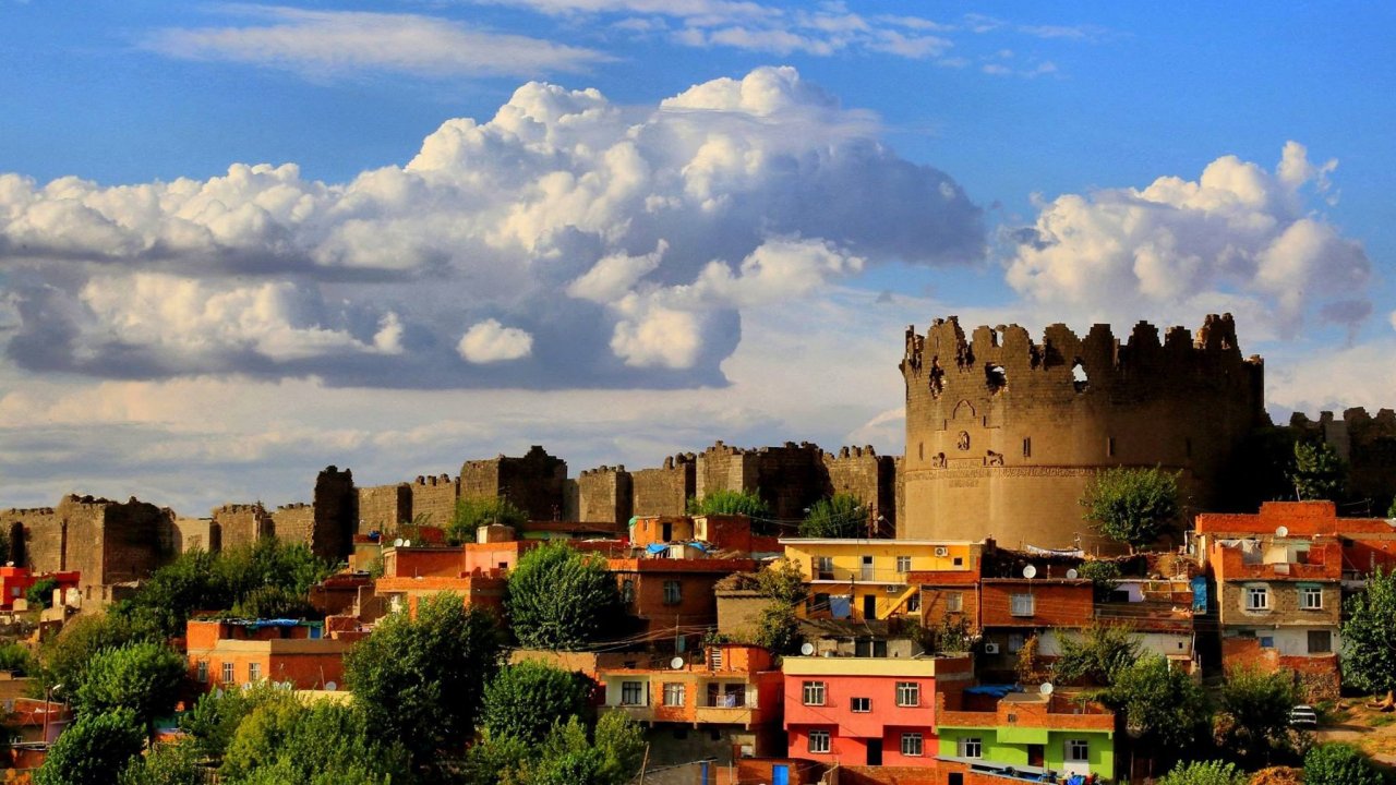 Şemsiyeleri hazırlayın: Diyarbakır için yağış uyarısı!