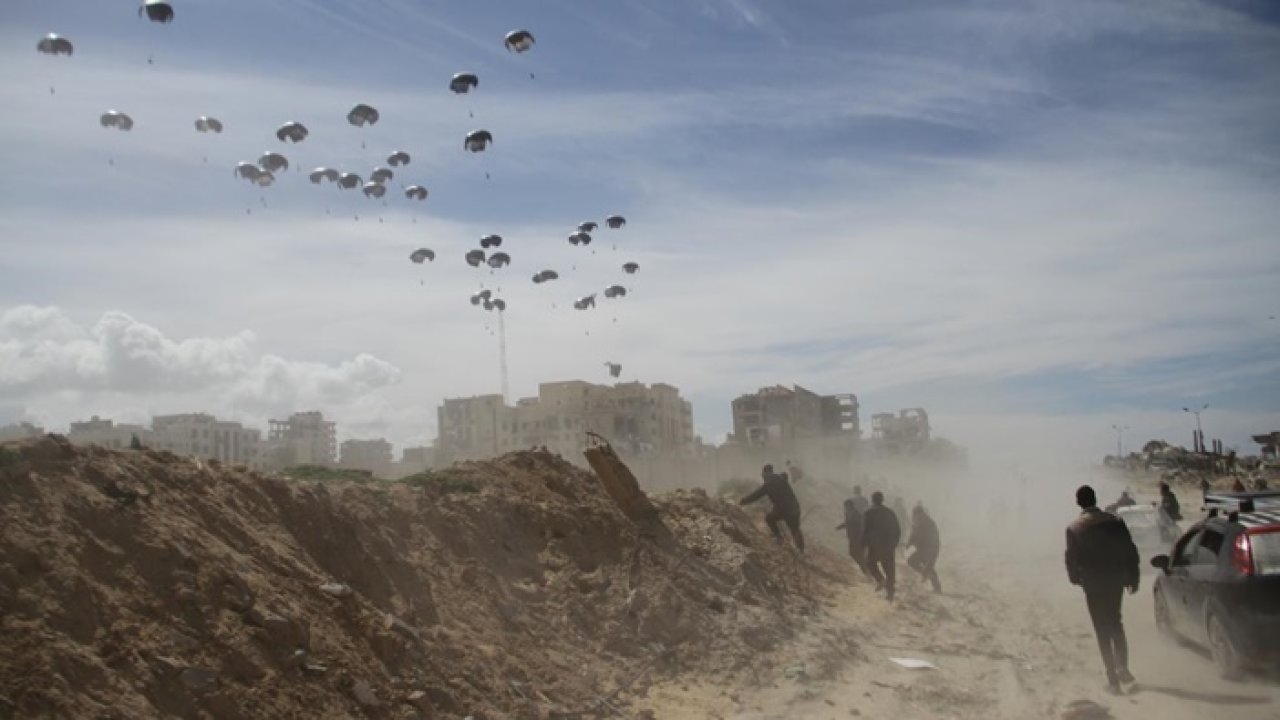 Havadan yardımlar ölüm getirdi! Hamas, yardımların durdurulmasını istedi