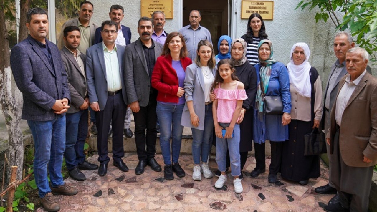 Diyarbakır Büyükşehir Eş Başkanları Çermik’in kırsal mahallerinde