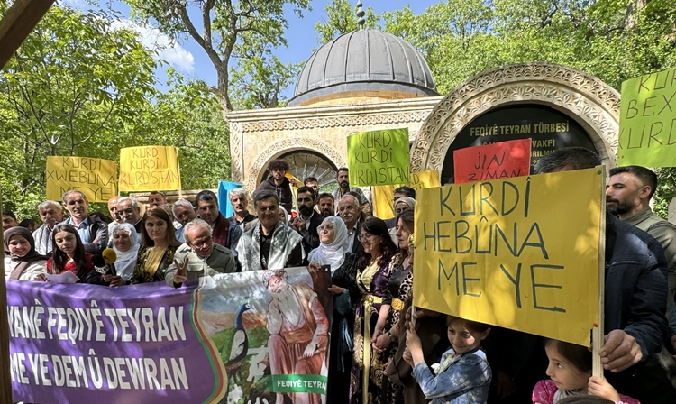 Feqiye Teyran’ın mezarına ziyaret: Kürtçe'ye statü talebi