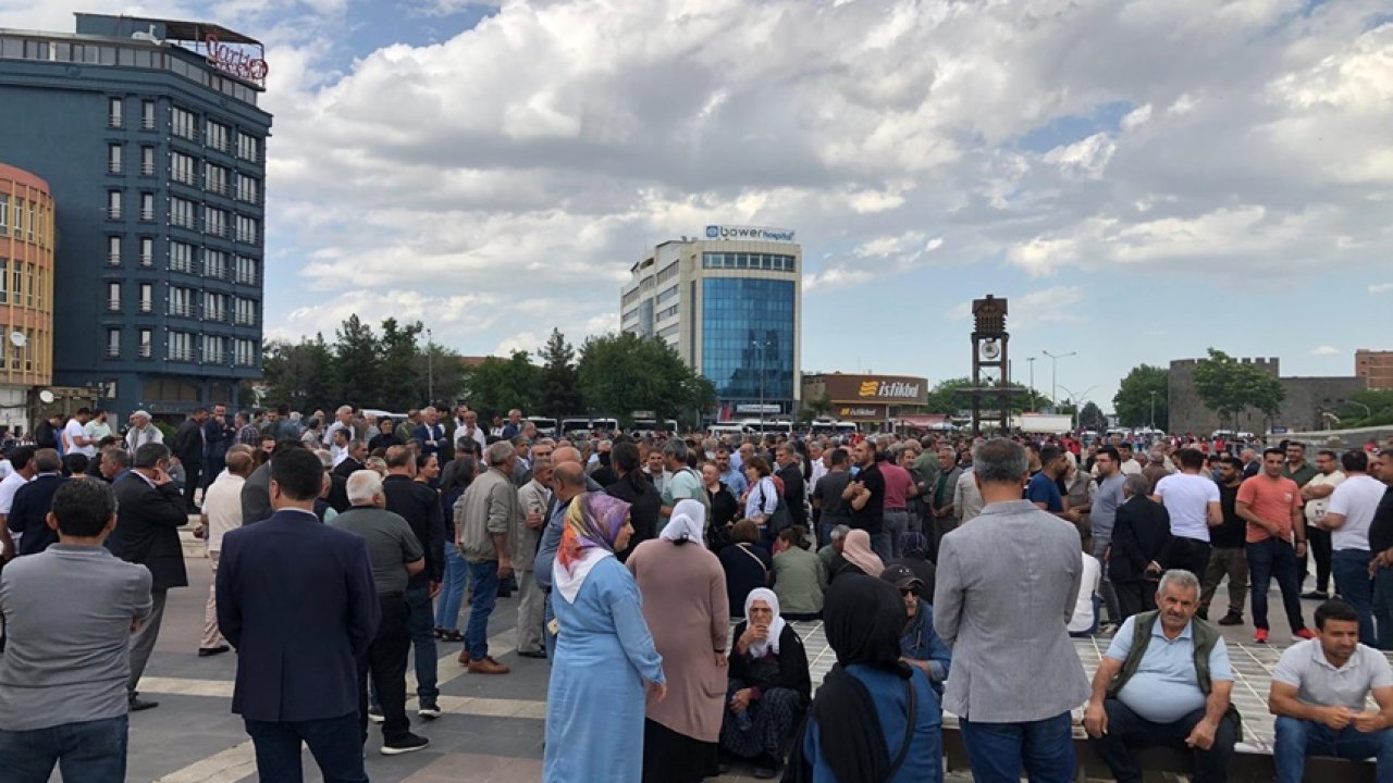 Diyarbakır Dağkapı’da Kobani Davası protestosu için bekleyiş sürüyor