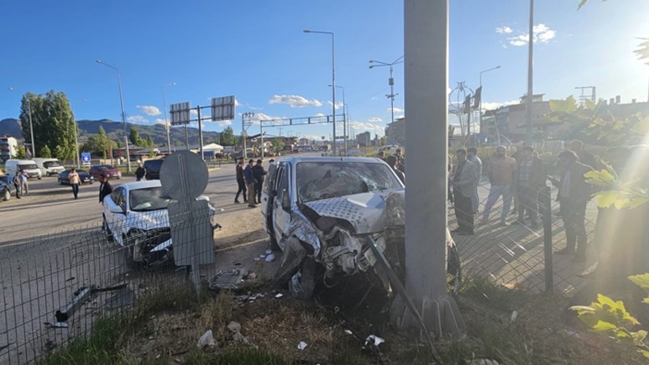 Kırmızı ışıkta geçti, trafiği birbirine kattı: 4 yaralı