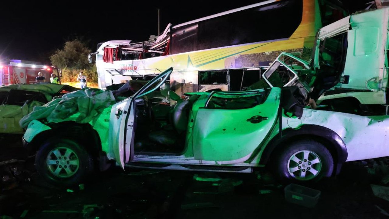 İçişleri Bakanı’ndan kaza açıklaması: 10 ölü, 39 yaralı