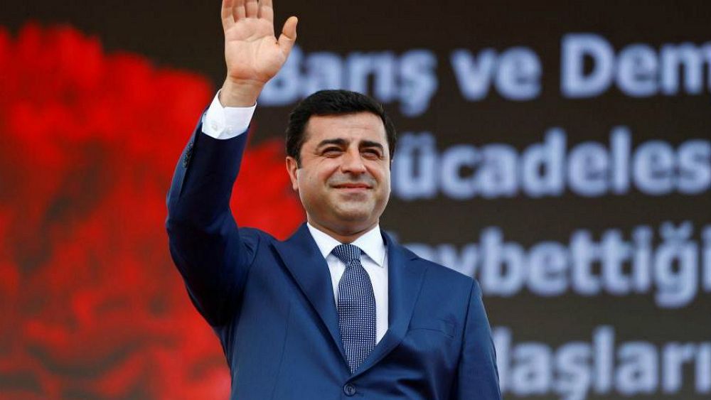 Demirtaş cezaevinden seçim startı verdi!