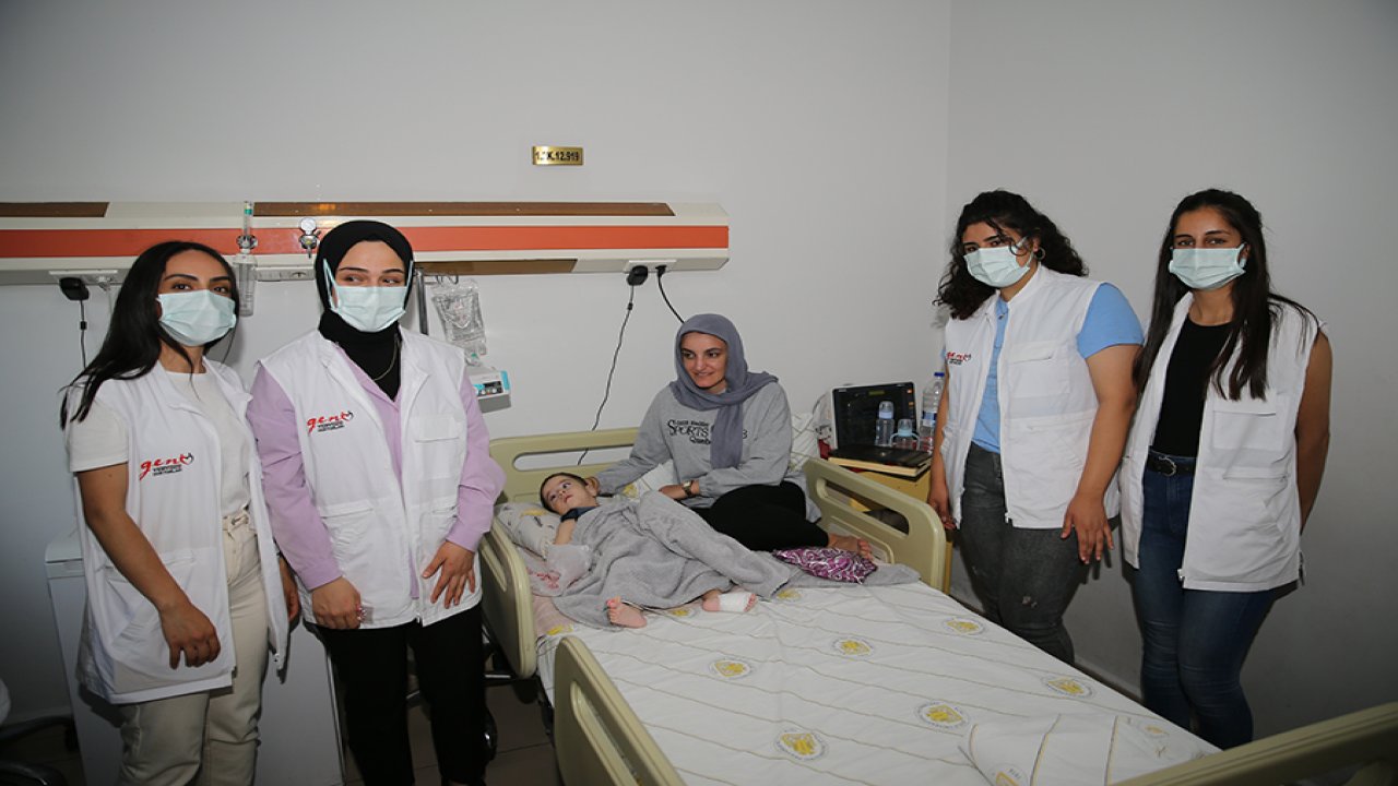 Diyarbakır’daki Tıp öğrencilerinden örnek davranış