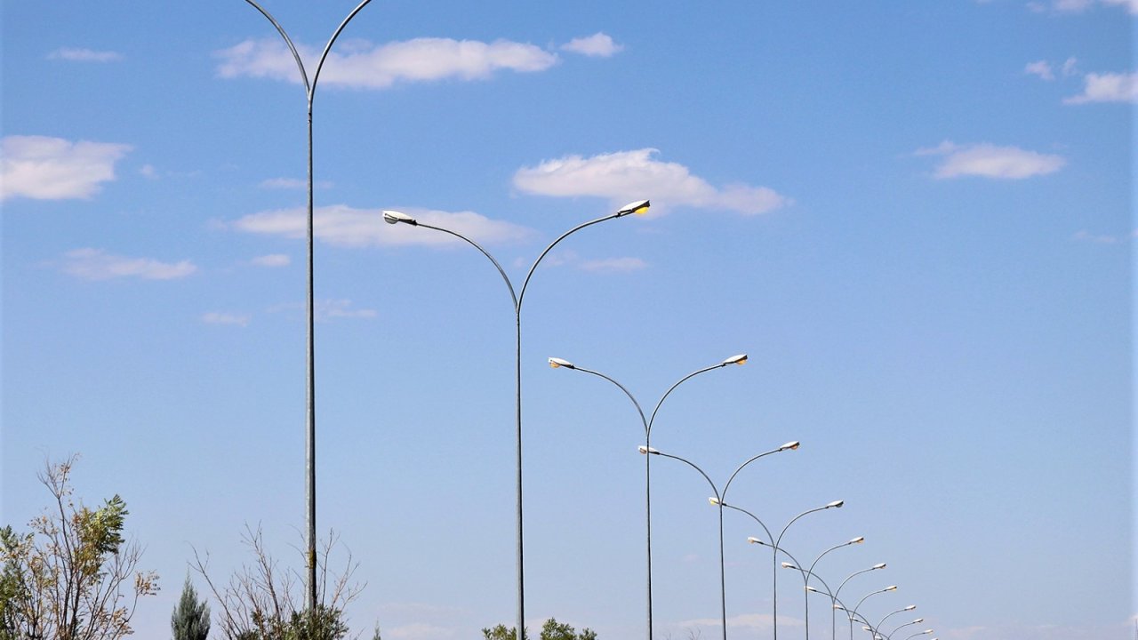 Dicle elektrik açıkladı: Sokak lambaları gündüz de yanacak