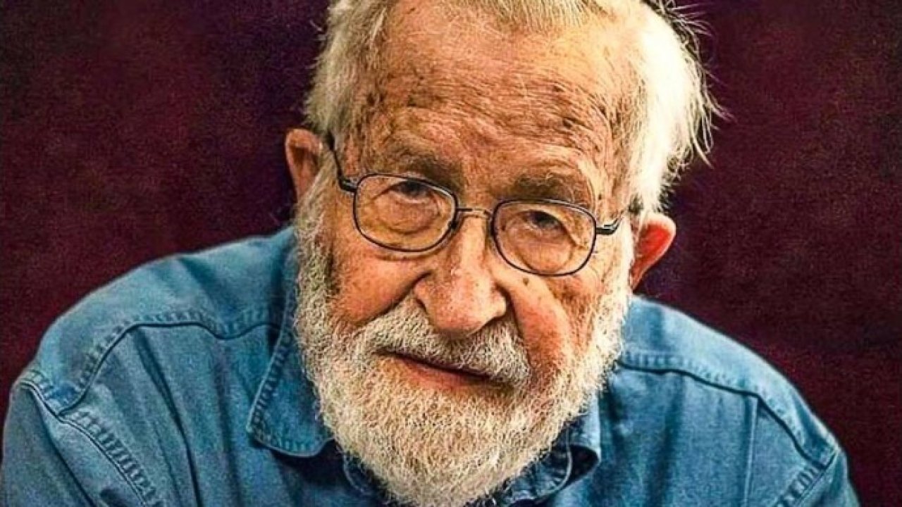 Noam Chomsky çevresiyle iletişim kuramıyor