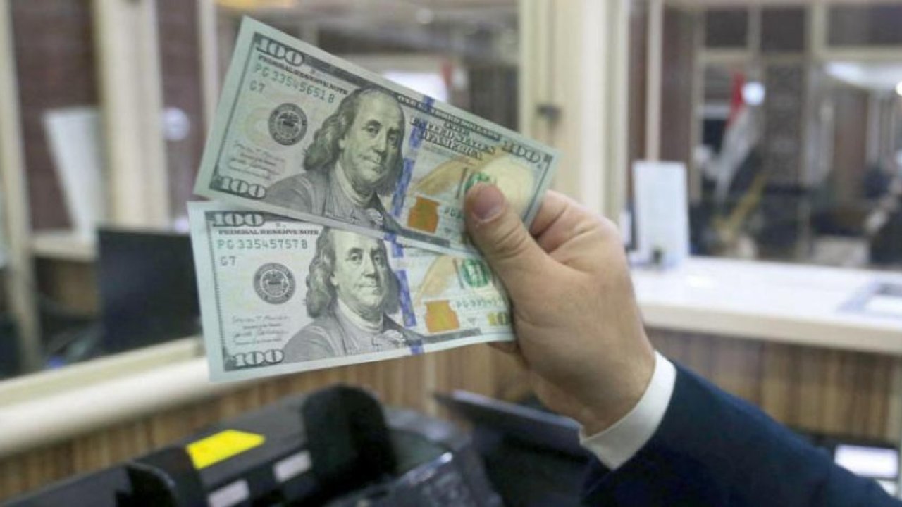 Ekonomistlerden kritik uyarı: Bankada doları olanlar dikkat!