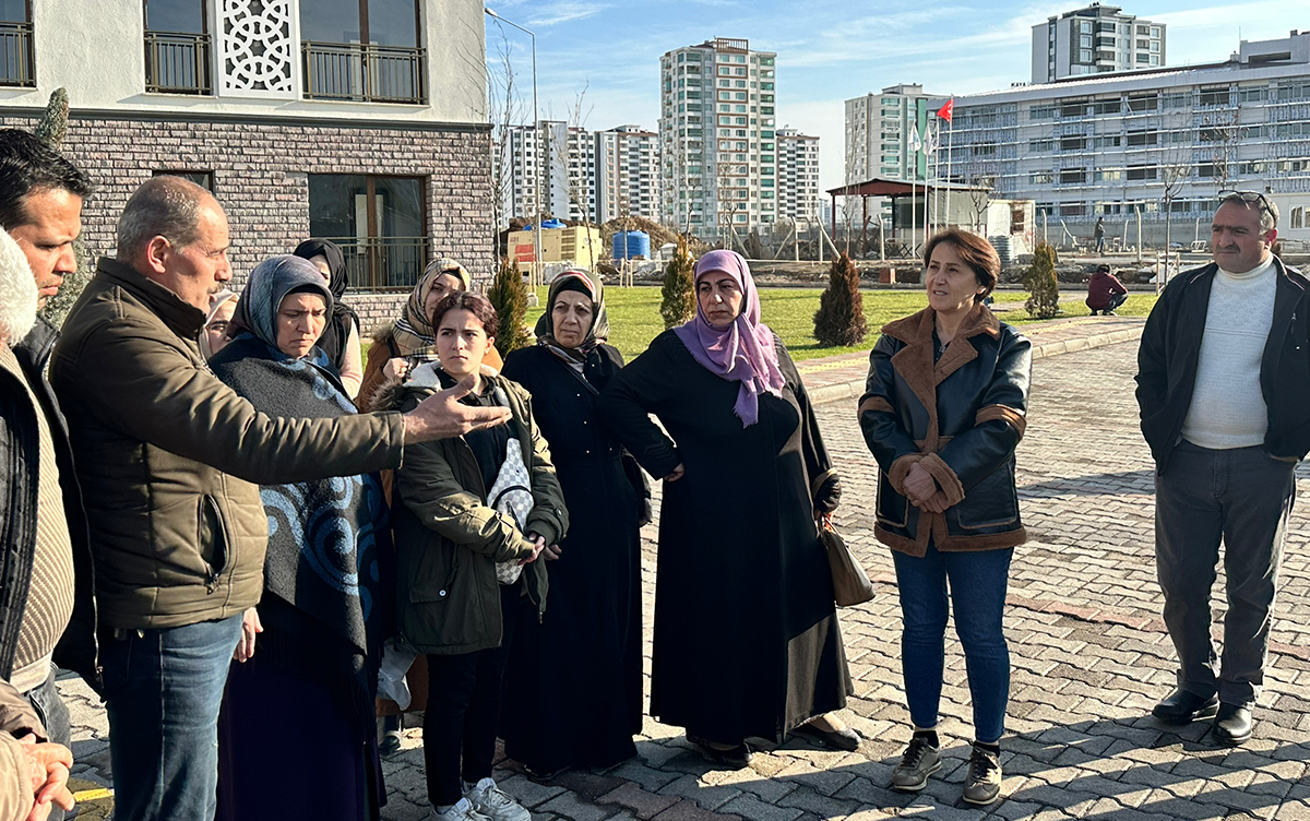 Diyarbakır’da TOKİ mağdurları açıklama yaptı