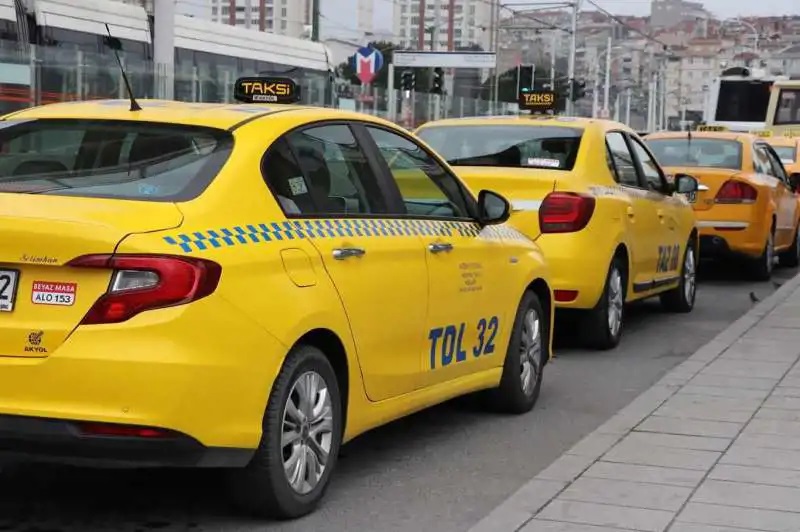 Yolcu seçen taksicilere para cezası ve trafikten men