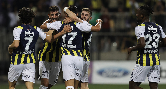 Fenerbahçe rahat kazanıp play-off'a yükseldi