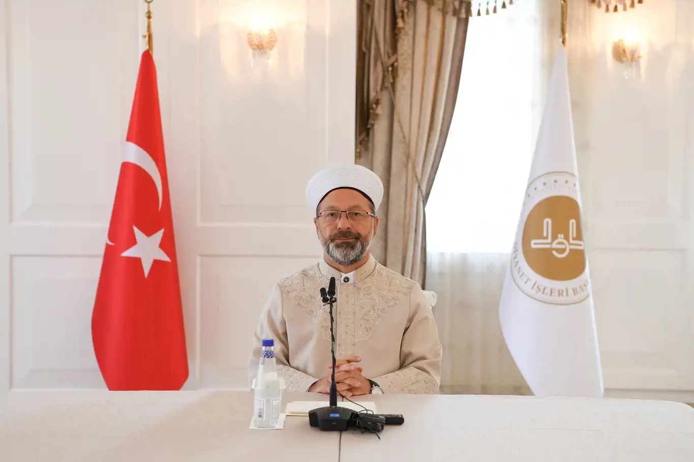 Erbaş: En temel vazifemiz, halkımızın manevi hayatına rehberlik etmektir