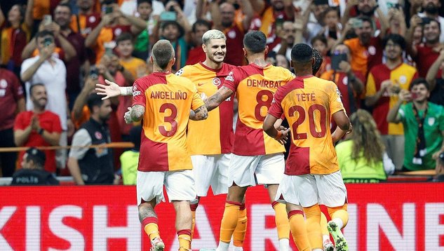 Galatasaray Molde’yi devirip gruplara kaldı