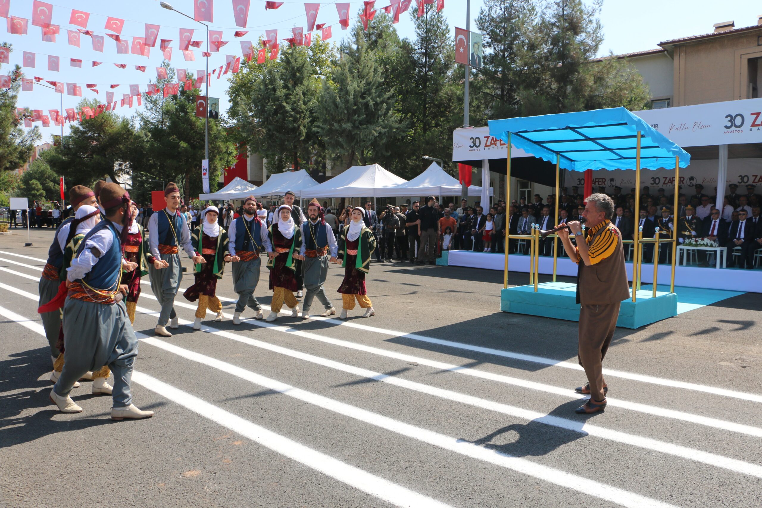  Diyarbakır’da 30 Ağustos Zafer Bayramı kutlandı