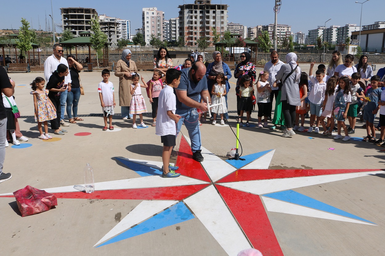 Diyarbakır’da öğrencilere uyum etkinliği