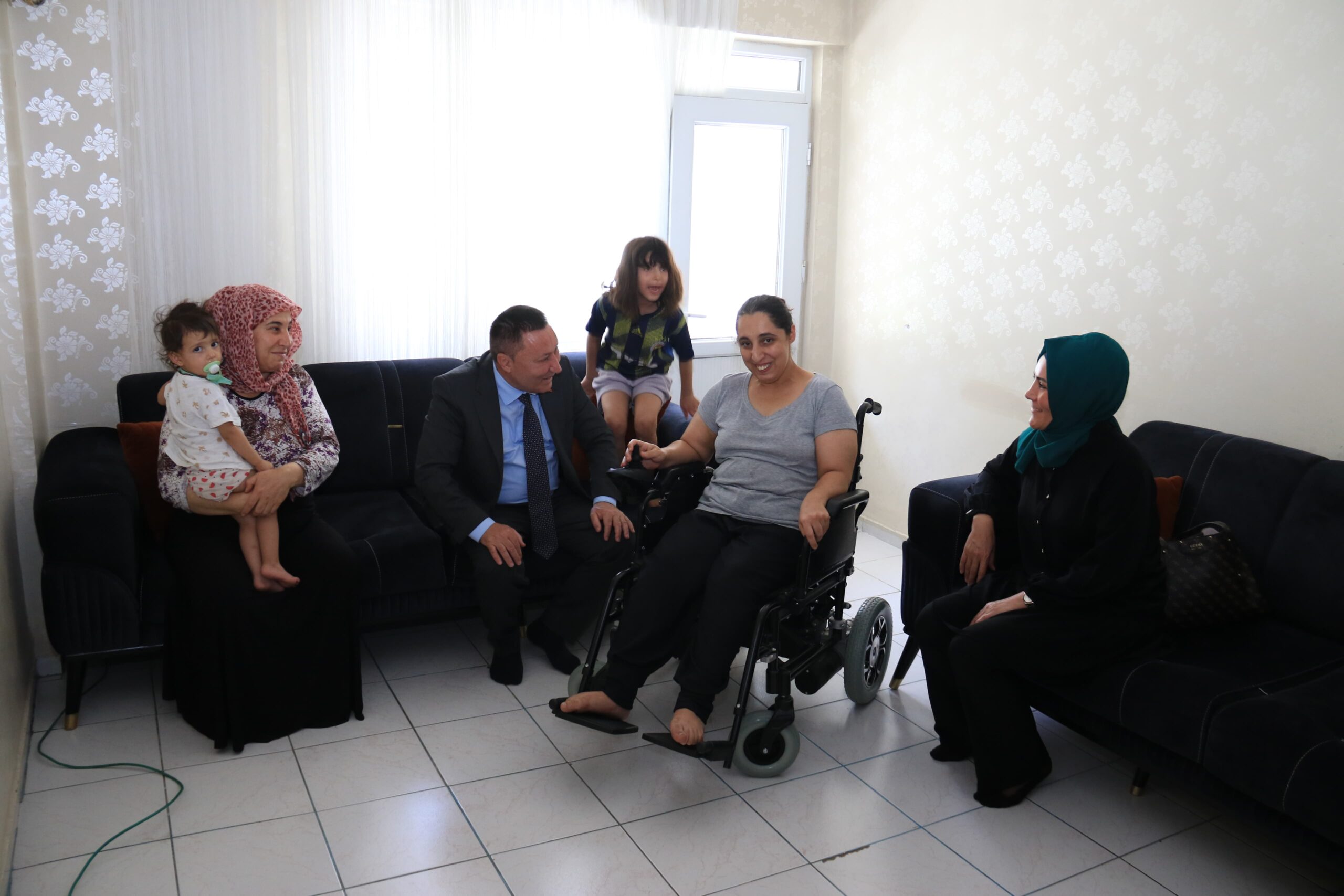 Bağlar Belediye Başkanı Beyoğlu'ndan "engelli dostu belediyecilik" örnekleri