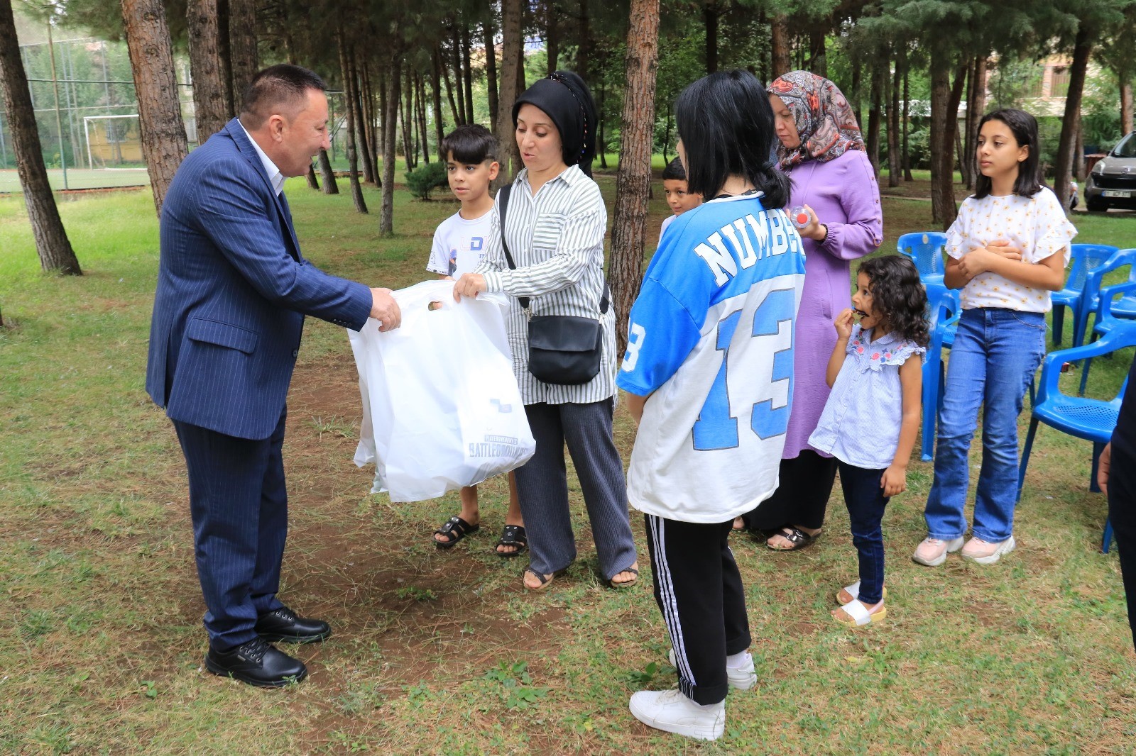  Bağlar Belediyesinden öğrencilere eğitim desteği