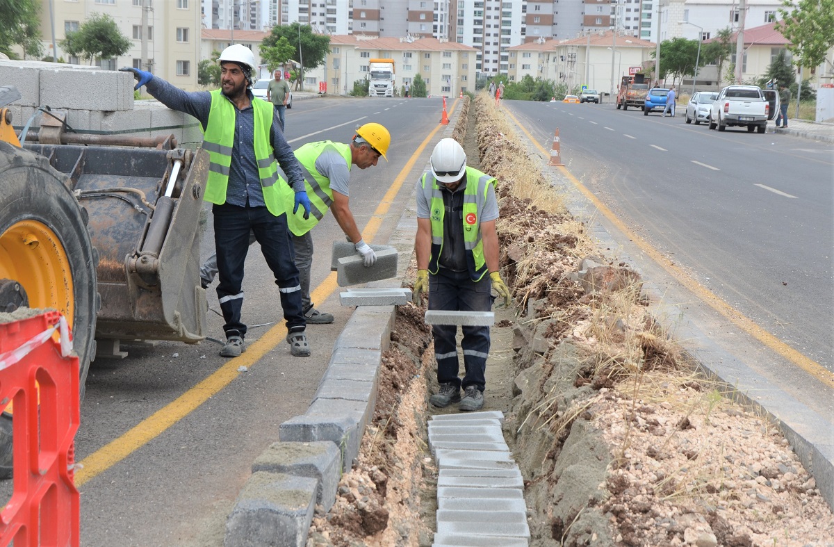 Dicle Elektrik, şebekelerini güçlendiriyor