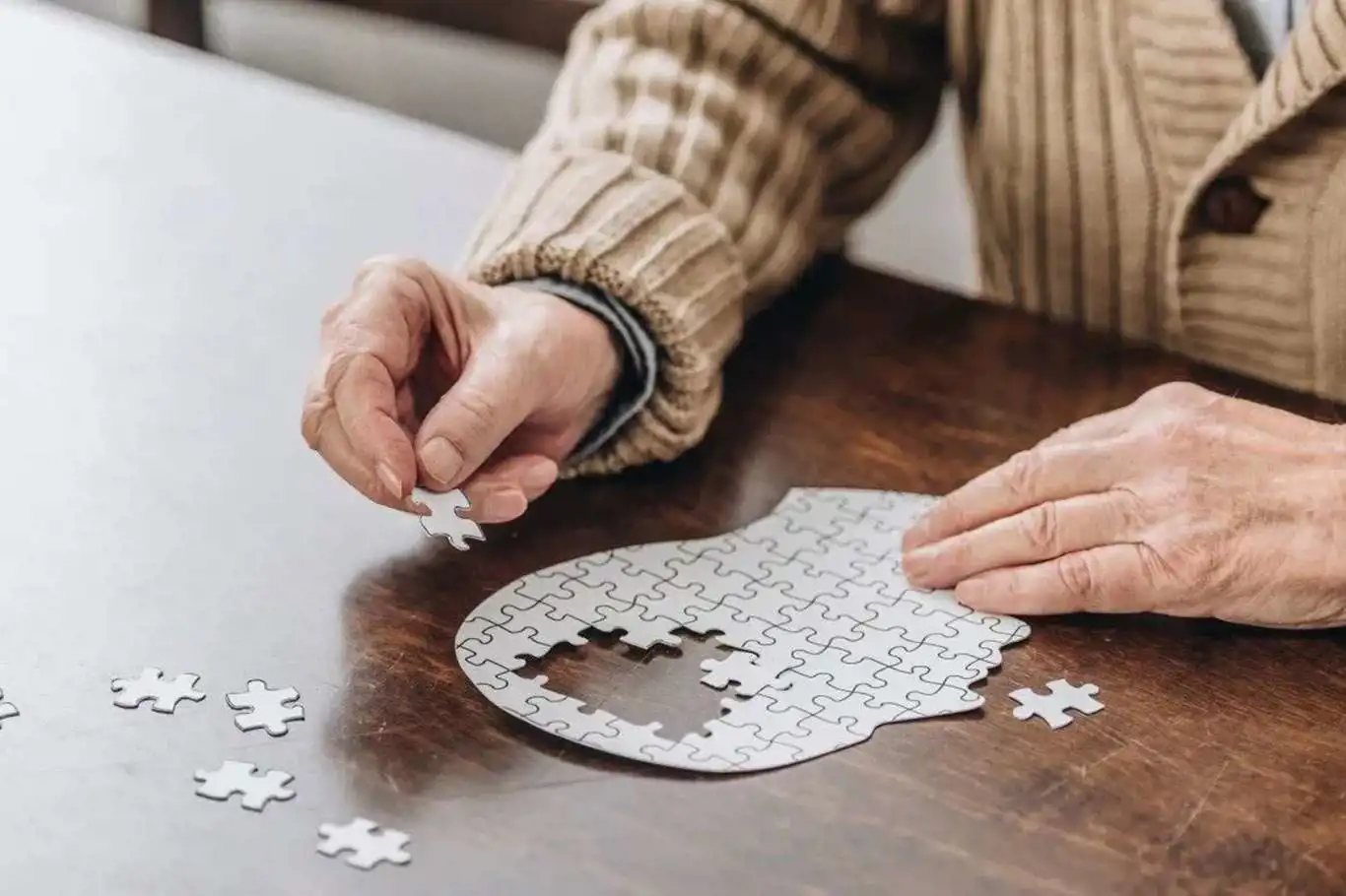 "Alınan önlemler ile ileri yaşta Alzheimer riski azaltılabilir"