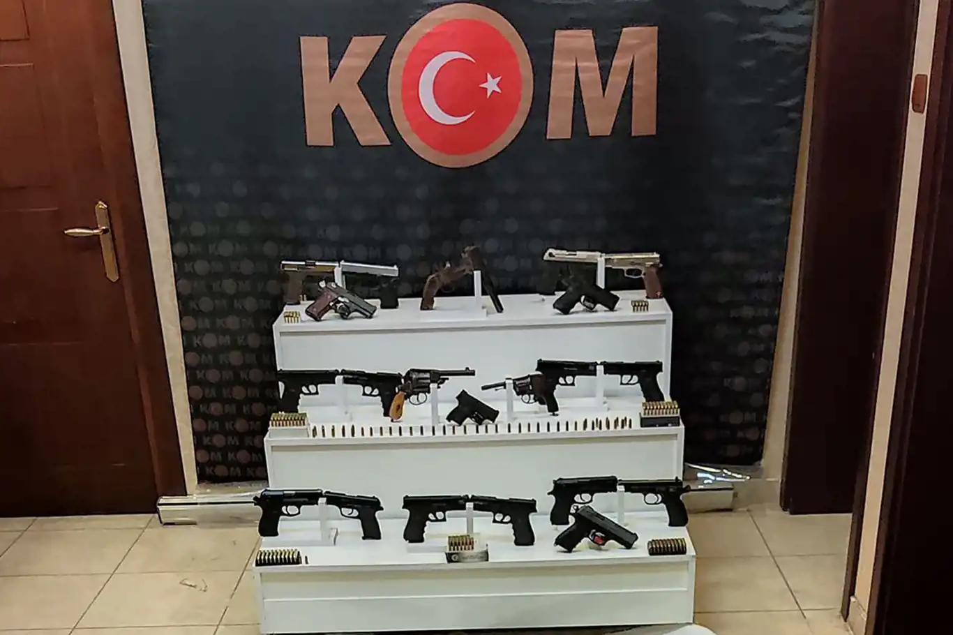 "Kafes" operasyonu kapsamında 26 gözaltı