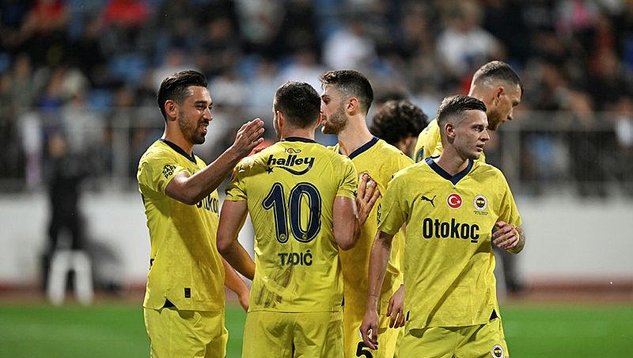 Fenerbahçe deplasmanda seriyi sürdürdü