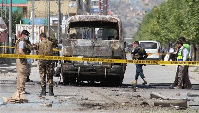 Cuma namazı sırasında bombalı saldırı çok sayıda ölü ve yaralılar var