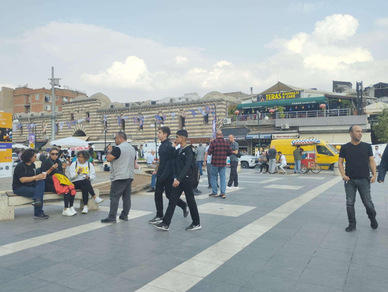 Diyarbakırlılardan İsrail’in Filistin’e yönelik saldırılarına tepki; Bu savaş değil, soykırım!