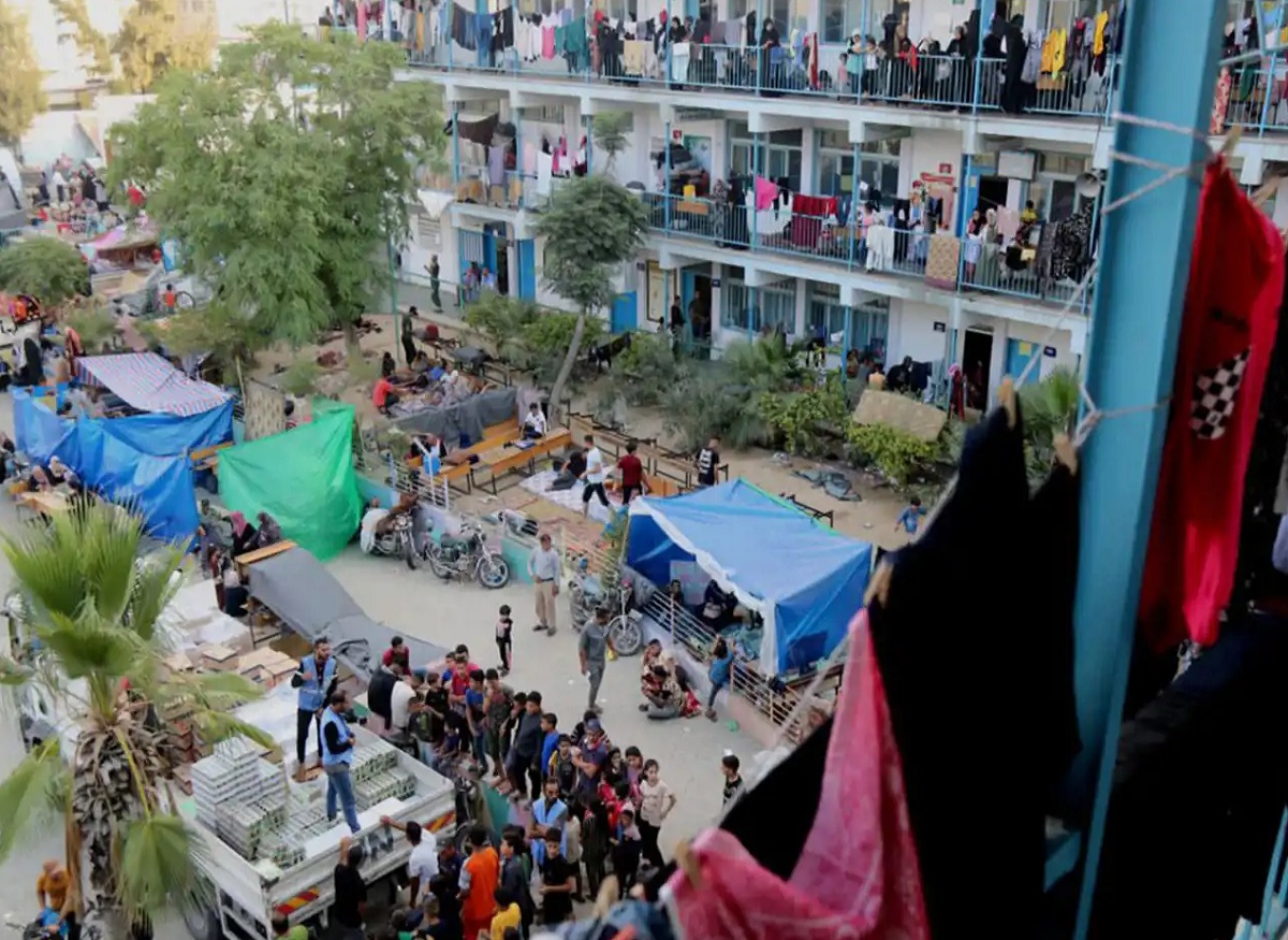 UNRWA Gazze’lilerin barındığı okulların boşaltılmasını isteyerek  Gazze’lilere sırt çevirdi