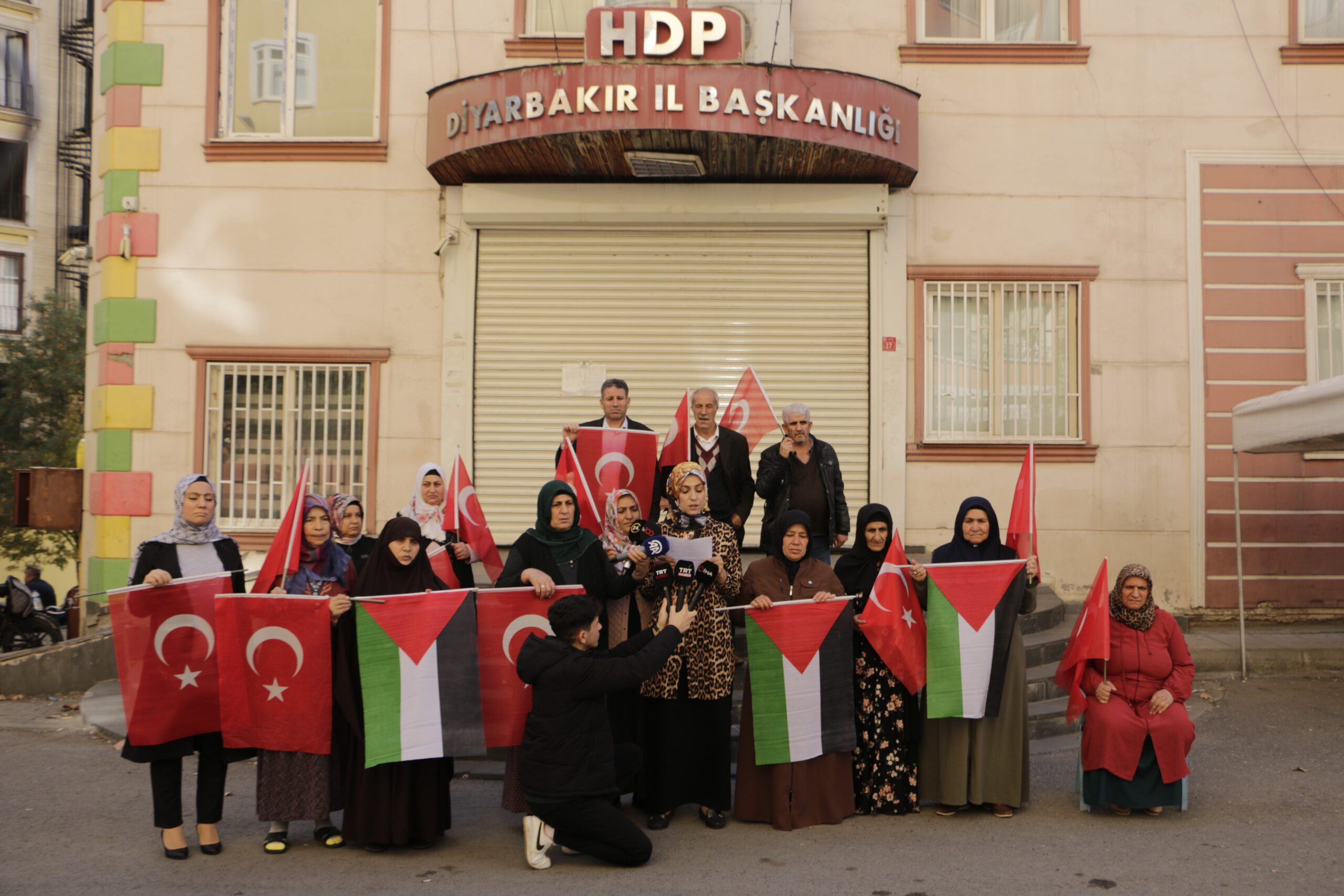 Diyarbakır annelerinden İsrail'e tepki