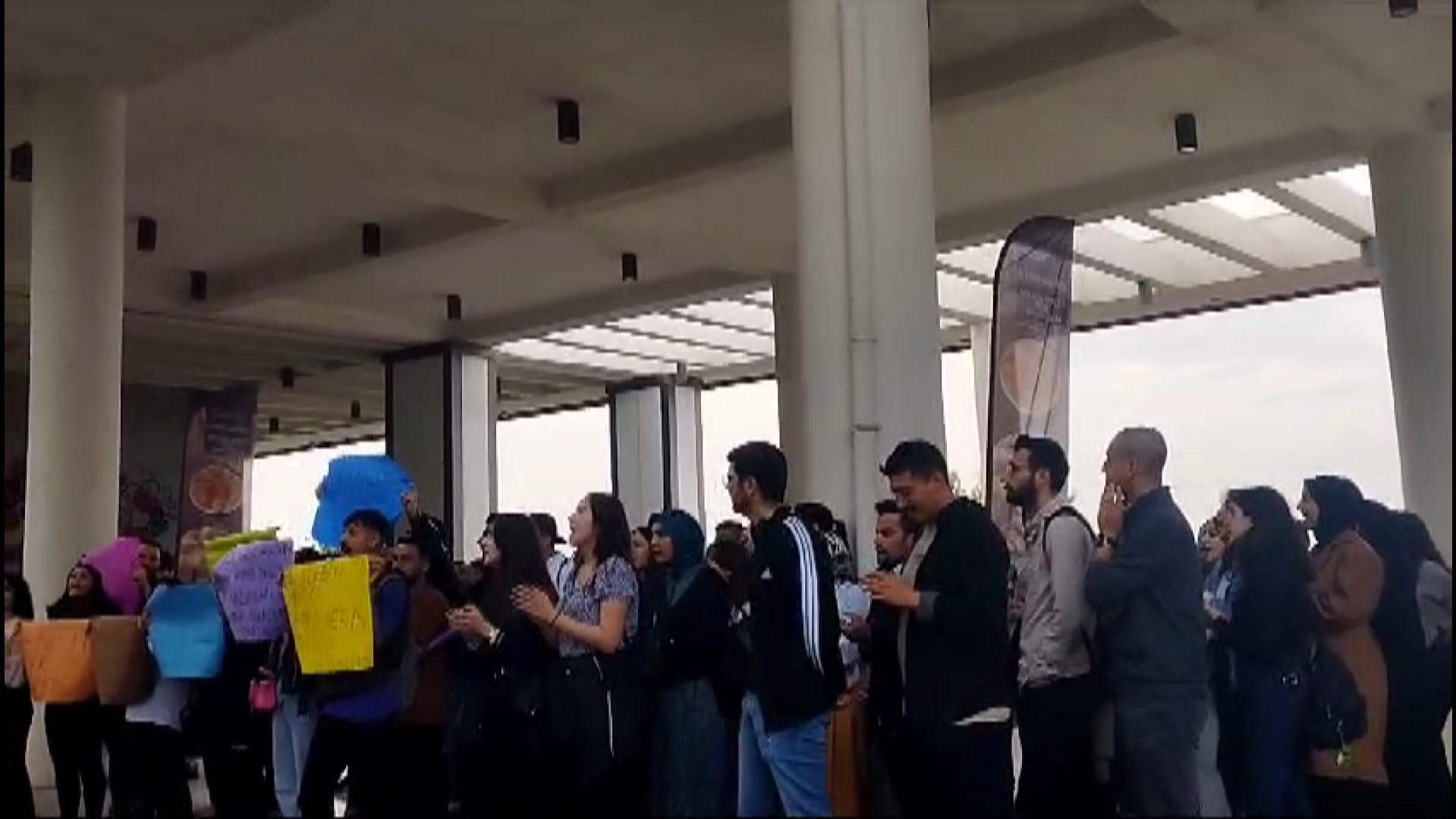 Dicle Üniversitesi’nde KYK protestosu