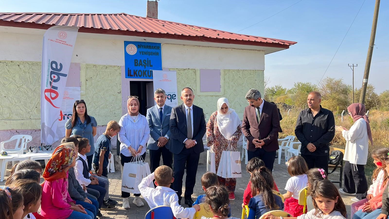 Diyarbakır'da öğrenciler kitap okuyarak becerilerini geliştiriyor