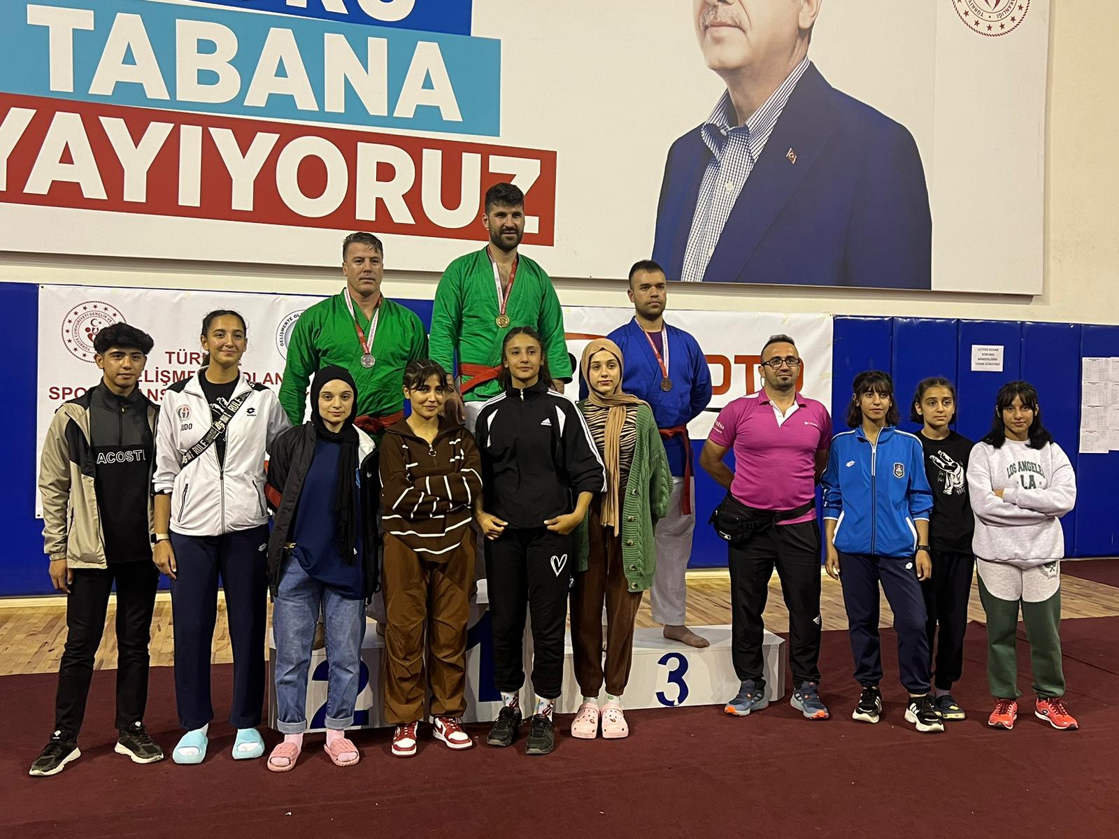 Diyarbakır Büyükşehir Belediyesi sporcularından başarı