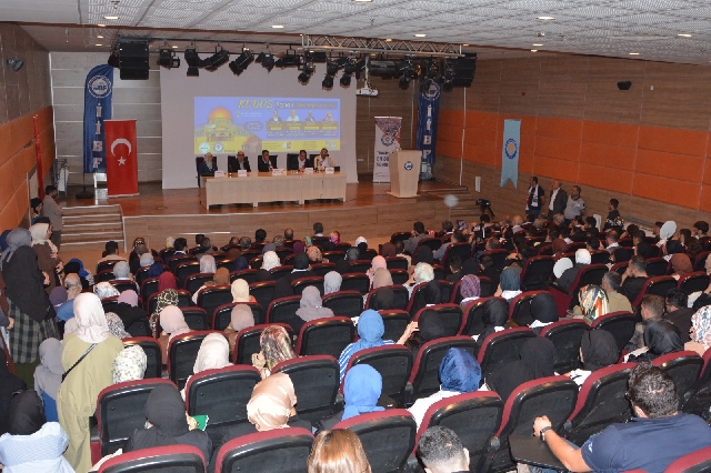 Diyarbakır’da “Dünü, Bugünü ve Yarını İle Kudüs” konuşuldu