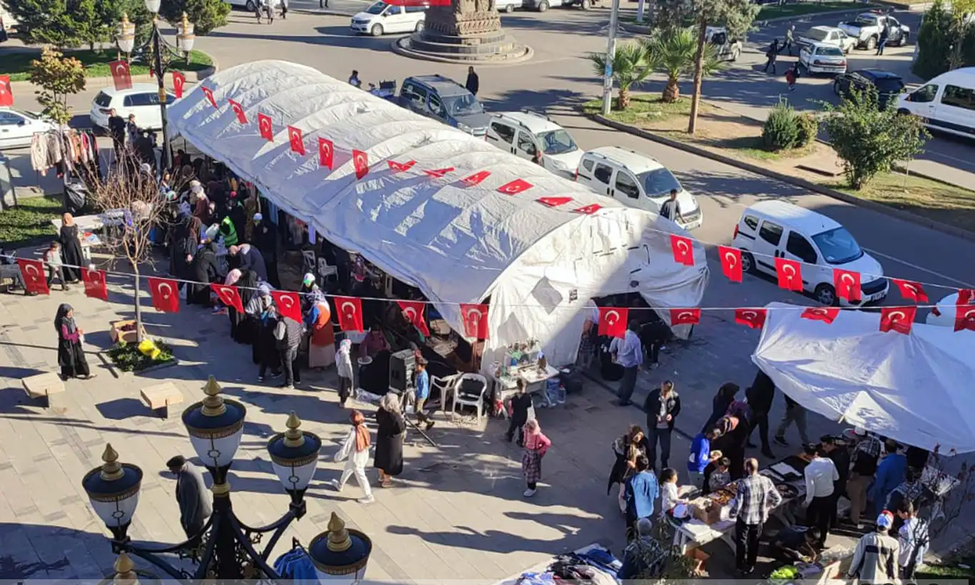 Diyarbakır'da Gazze için kermes düzenlendi