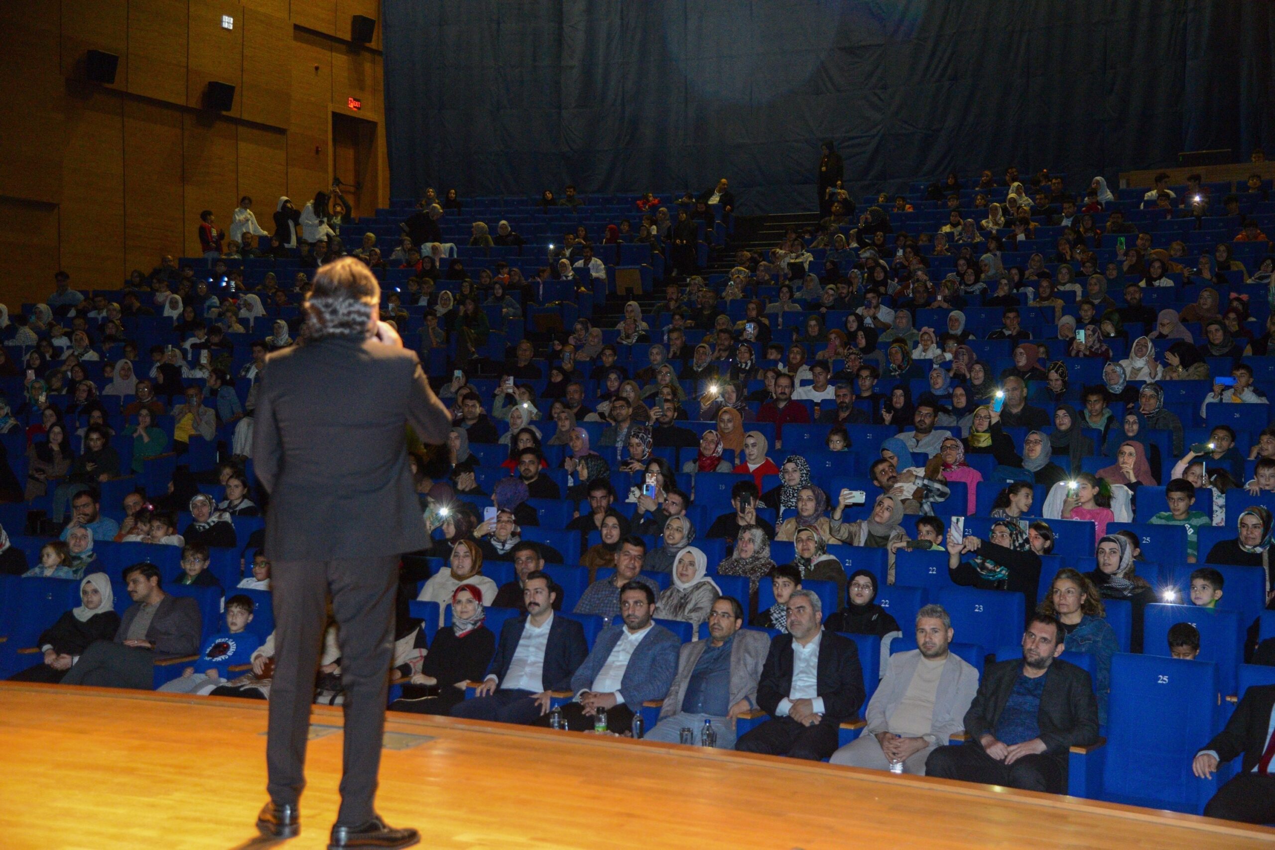 Diyarbakır’da “Eskimeyen Ezgiler” konseri düzenlendi