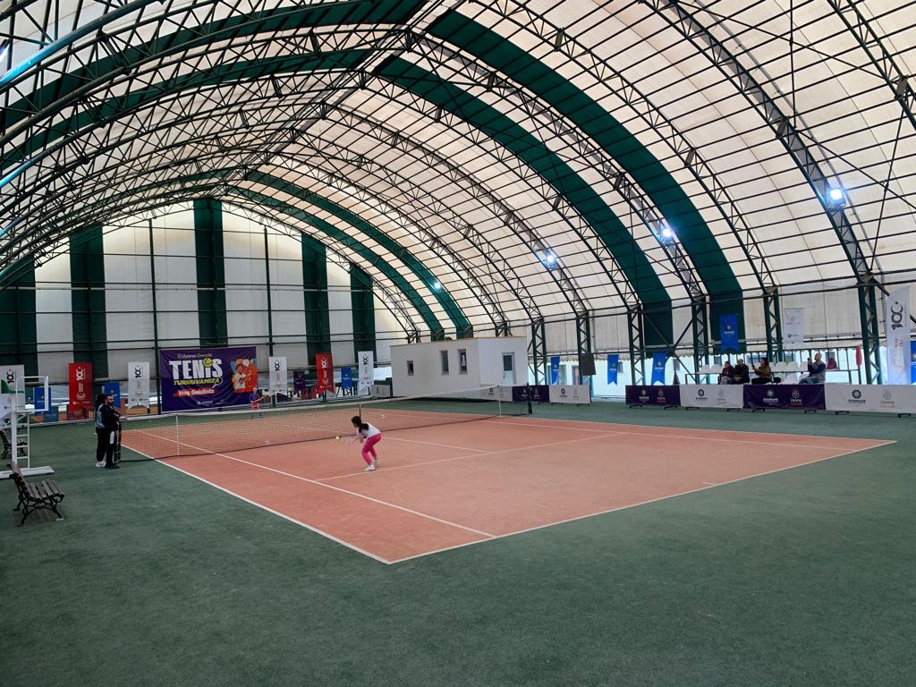 Diyarbakır'da “Uyanış Gençlik 2. Tenis Turnuvası”