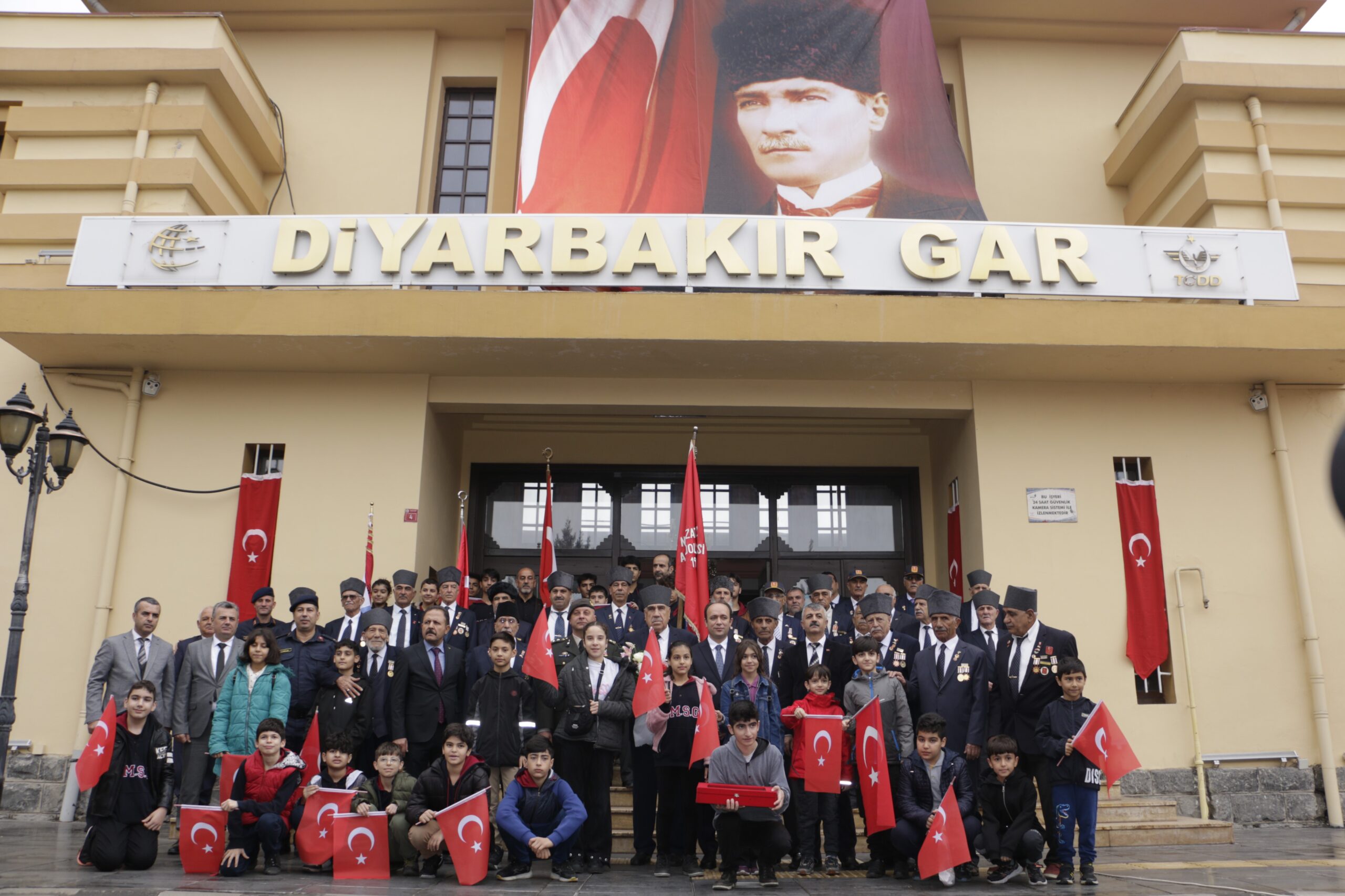 Atatürk'ün Diyarbakır'a gelişinin 86. yıl dönümü törenle kutlandı