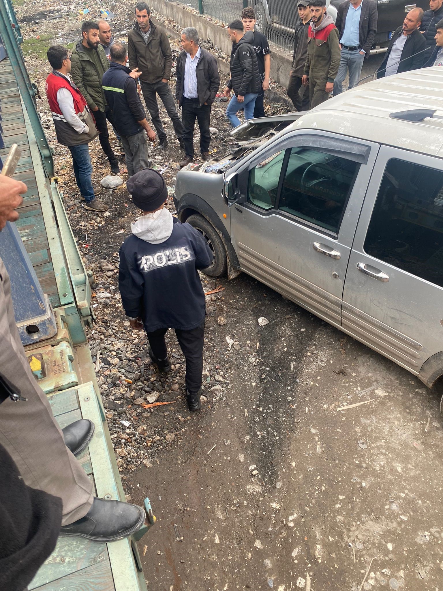  Diyarbakır’da tren kazası: Sürücü ölümden döndü