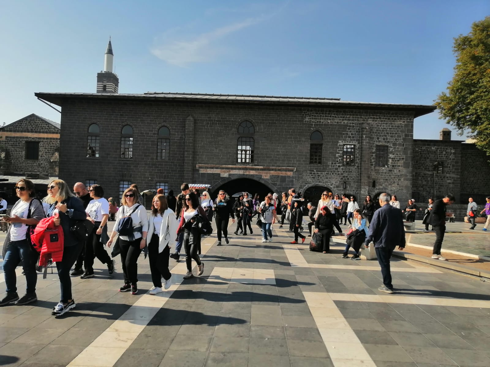 Diyarbakır dün cehennemi bugün cenneti yaşıyor