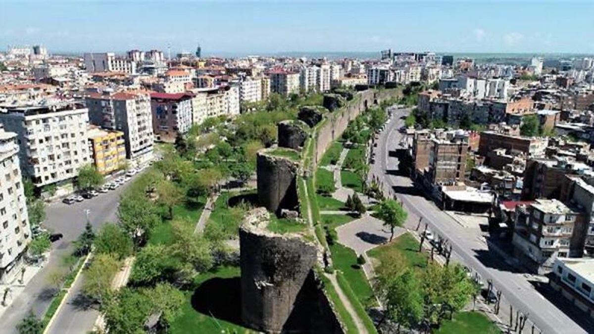 Yüzlerce akademisyen Diyarbakır’da buluşuyor!