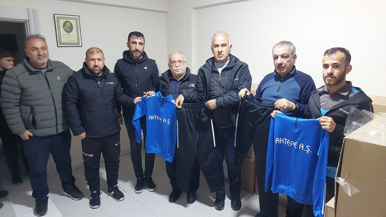 Diyarbakır U-14 Amatör takımlarına malzeme desteği