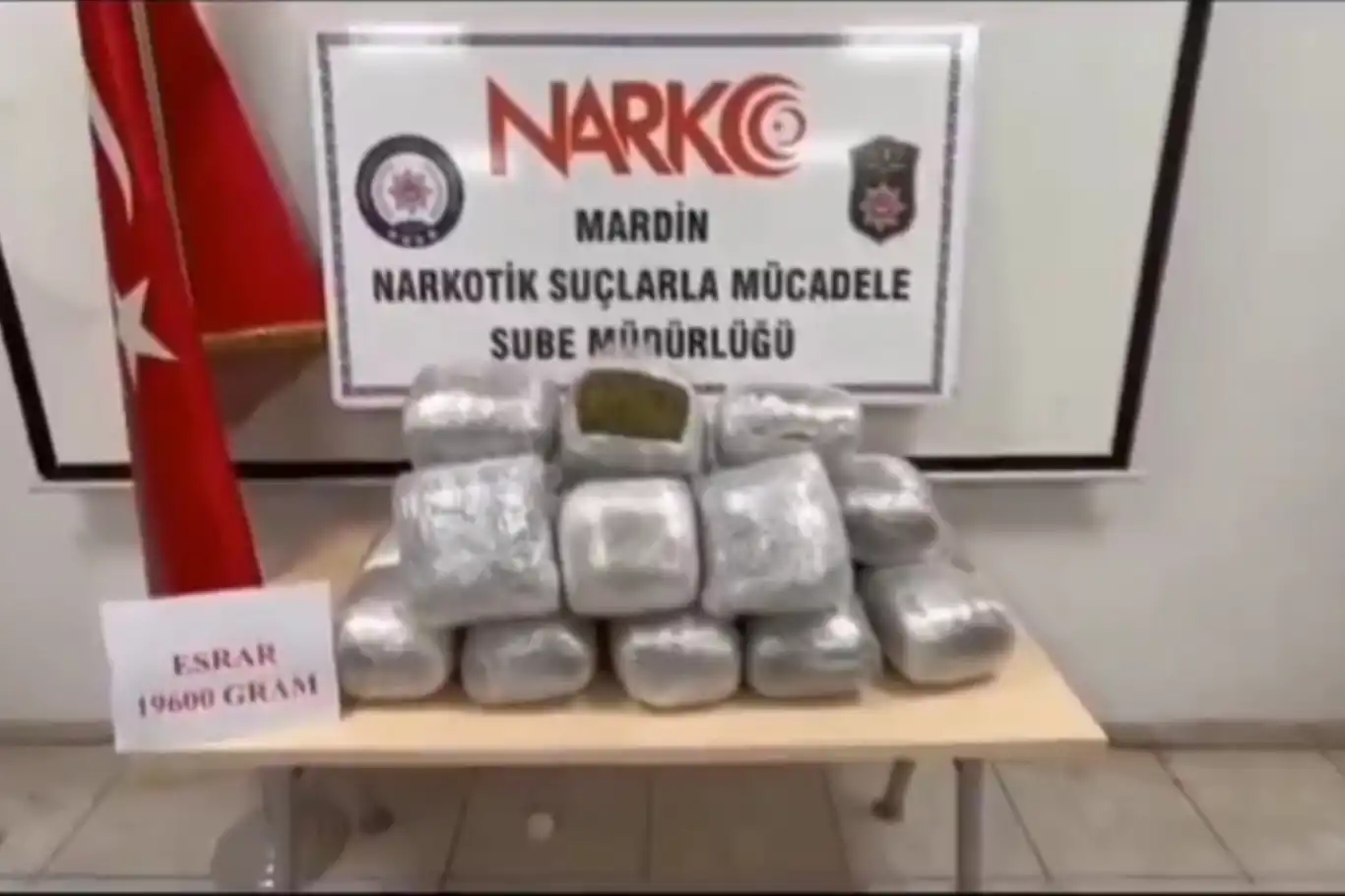 19 kilo 600 gram esrar ele geçirildi!